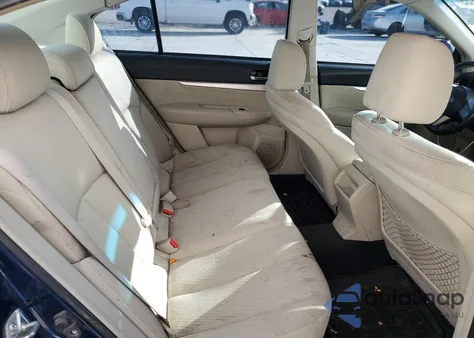 2010 Subaru Legacy 2.5I Premium из США, поврежденный, VIN 4S3BMBB67A3222349